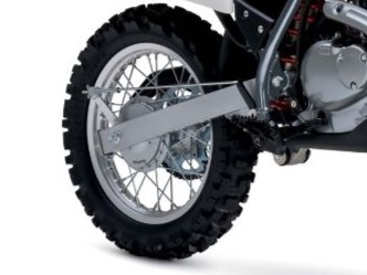 Suzuki_DR_Z125M3_YaU1_Rear_Rim