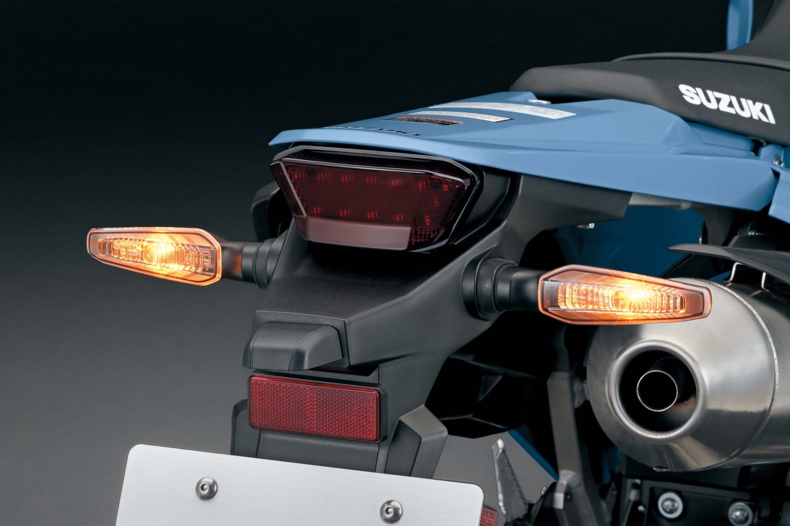 DR-Z400SMRLM5_Rear_turn_signal_ON_1