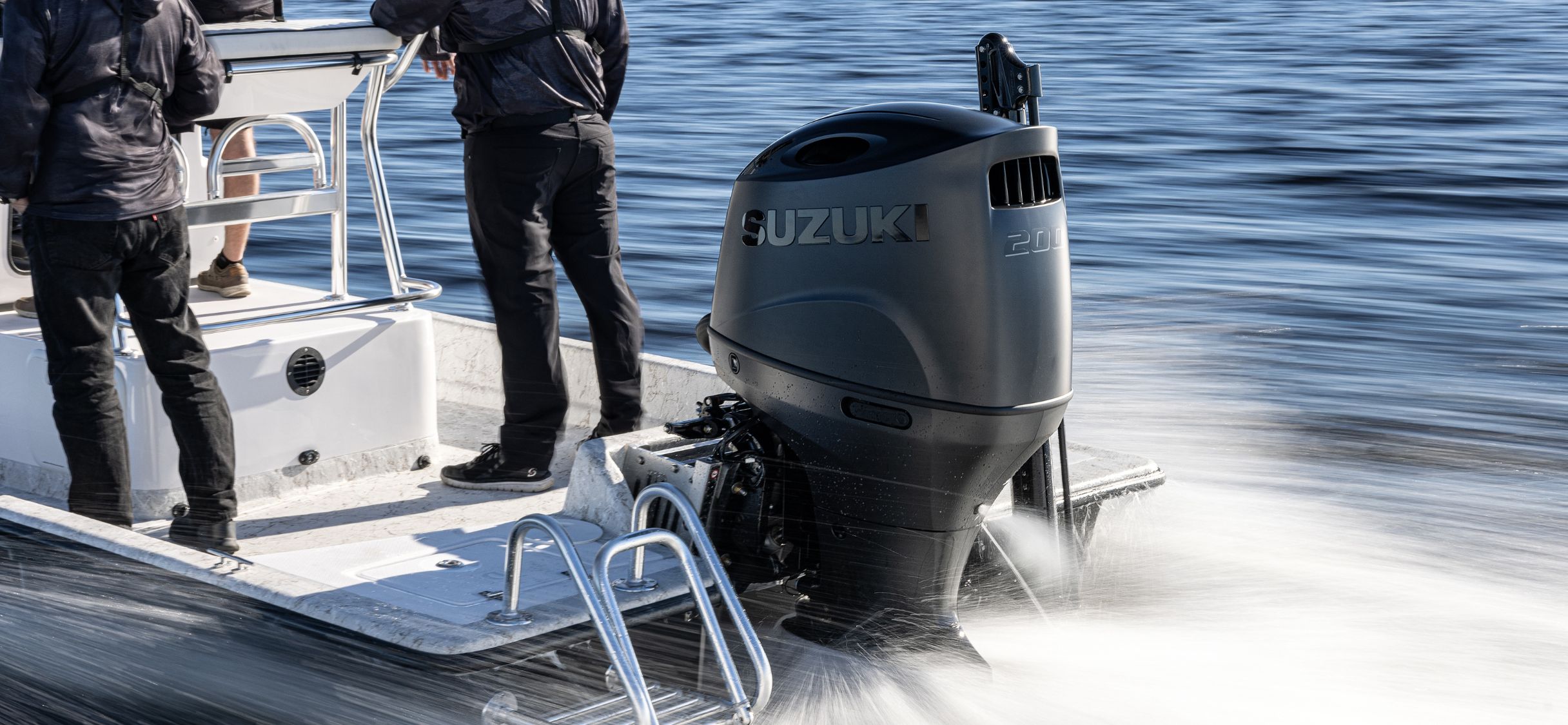 DF200A STEALTH motor on a boat