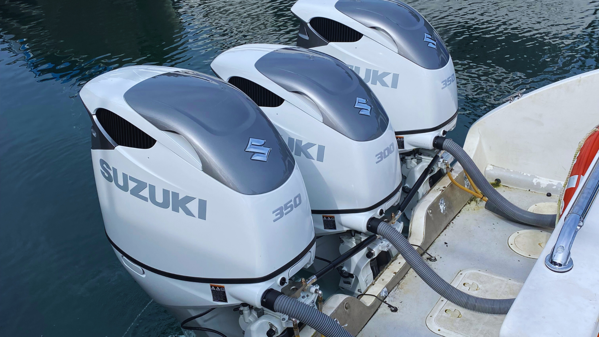 Suzuki_Eagle_Wing_Outboards